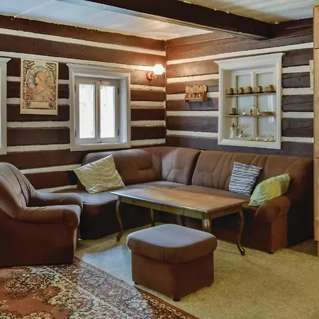 Semesterbostad Three-bedroom Holiday In